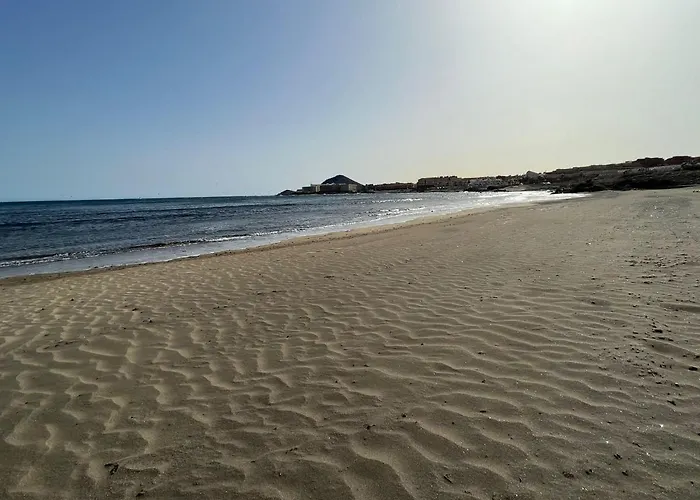 アパート Adosado