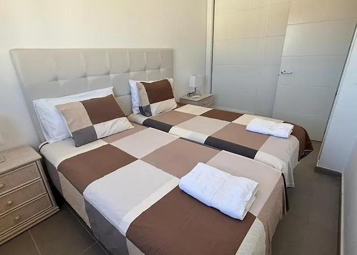 Adosado アパート *