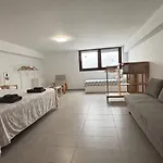 Adosado * Ελ Μέντανο